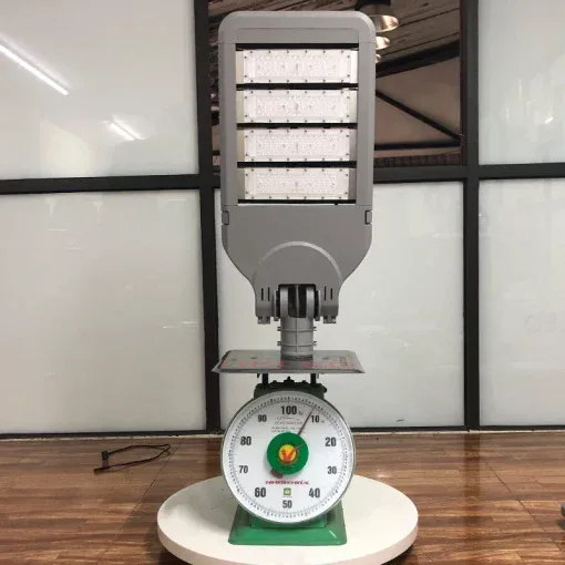 Đèn đường cao áp 200W cấp cho các công trình , dự án quy mô lớn  - D01 - Ảnh 7