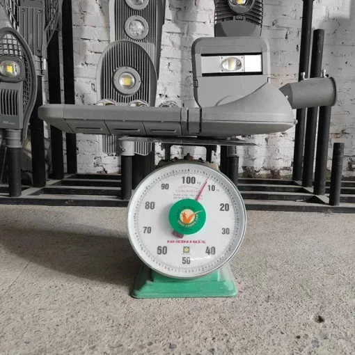 Đèn đường cao áp 150W Được nghiên cứu và sản xuất tại Việt Nam - D02 - Ảnh 9