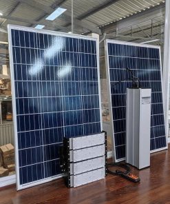 Đèn sân bóng năng lượng mặt trời