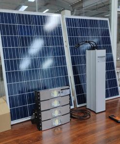 Đèn sân bóng năng lượng mặt trời