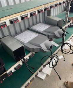 🌞 ĐÈN LED ĐƯỜNG NĂNG LƯỢNG MẶT TRỜI 100W CÔNG NGHỆ 12V – GIẢI PHÁP CHIẾU SÁNG HIỆN ĐẠI, TIẾT KIỆM ĐIỆN NĂNG